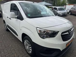 Brilliantweiss Gebraucht 2020 Opel Combo Edition Van / Kleinbus | 8.930 € (Superpreis)