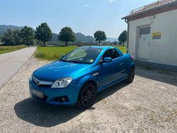 Blau Gebraucht 2007 Opel Tigra Cabrio | 1.990 € (Fairer Preis)