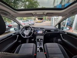 Silber Gebraucht 2020 VW Touran Comfortline Van / Kleinbus | 25.390 € (Fairer Preis)