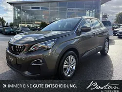 Grün Gebraucht 2018 Peugeot 3008 Active SUV | 13.900 € (Guter Preis)