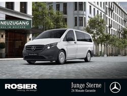 Weiss / arktikweiss Gebraucht 2022 Mercedes Vito Kombi | 36.831 € (Teuer)