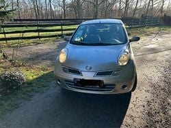 Silber Gebraucht 2009 Nissan Micra Limousine | 800 € (Guter Preis)