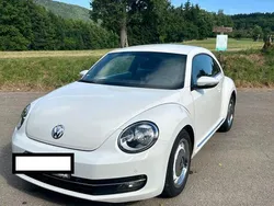 Weiß Gebraucht 2012 VW Beetle Design Limousine | 6.400 € (Etwas zu teuer)