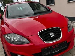 Rot Gebraucht 2011 Seat Leon Limousine | 3.500 € (Guter Preis)