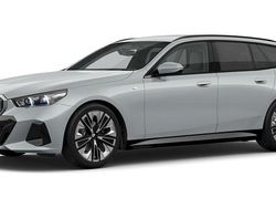 Grau Gebraucht 2025 BMW 520 Comfort Edition Kombi | 60.137 € (Fairer Preis)