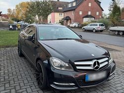 Schwarz Gebraucht 2011 Mercedes C180 Coupé | 6.500 €
