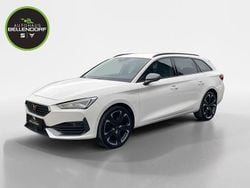 Weiß Gebraucht 2021 Cupra Leon Kombi | 24.470 € (Fairer Preis)