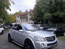 Silber Gebraucht 2007 Mercedes ML420 AMG SUV | 7.000 €