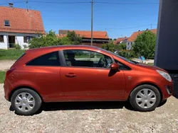 Rot Gebraucht 2011 Opel Corsa Selection Kleinwagen | 4.100 € (Etwas zu teuer)