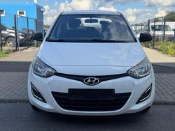 Weiß Gebraucht 2014 Hyundai i20 Edition Limousine | 4.890 € (Guter Preis)