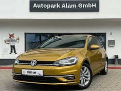 Gelb Gebraucht 2018 VW Golf VII Highline Limousine | 19.499 € (Fairer Preis)