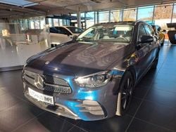 Blau Gebraucht 2023 Mercedes E300 AMG line Kombi | 46.600 € (Superpreis)