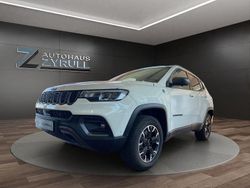 Weiß Gebraucht 2022 Jeep Compass Trailhawk SUV | 27.890 € (Fairer Preis)