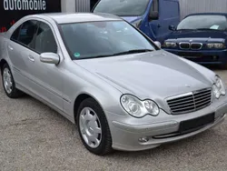 Brillantsilber metalliclack Gebraucht 2003 Mercedes C240 Limousine | 7.600 € (Teuer)