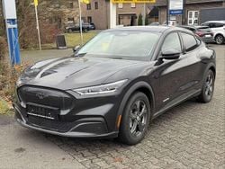 Darkmatter grey metallic Gebraucht 2022 Ford Mustang Mach-E SUV | 26.980 € (Superpreis)