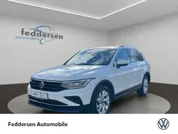 Weiß (weiß (pure white)) Gebraucht 2024 VW Tiguan Move SUV | 28.589 € (Guter Preis)