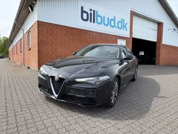 Schwarz Gebraucht 2016 Alfa Romeo Giulia Limousine | 10.200 € (Superpreis)