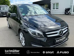 Lack kosmosschwarz Gebraucht 2017 Mercedes B200 Urban Van / Kleinbus | 16.990 € (Fairer Preis)