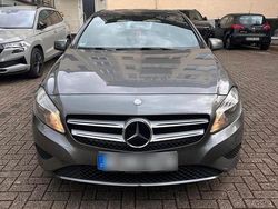 Silber Gebraucht 2013 Mercedes A180 Kombi | 15.800 €