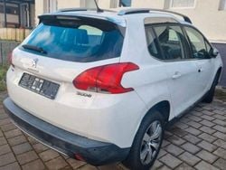 Weiß Gebraucht 2016 Peugeot 2008 Style SUV | 6.800 € (Guter Preis)