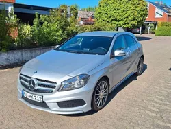 Silber Gebraucht 2014 Mercedes A200 AMG line Limousine | 15.900 € (Fairer Preis)