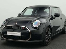 Schwarz Gebraucht 2024 Mini Cooper S Favoured Kleinwagen | 31.729 € (Guter Preis)