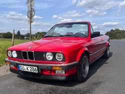 Rot Gebraucht 1988 BMW 320 Cabriolet Performance Cabrio | 15.600 €
