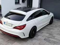Weiß Gebraucht 2017 Mercedes 250 Kombi | 26.500 €