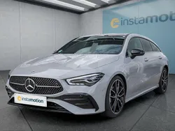 Grau Gebraucht 2025 Mercedes CLA180 Limousine | 54.099 €