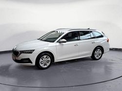 Candyweiß Gebraucht 2022 Skoda Octavia Ambition Kombi | 19.420 € (Superpreis)
