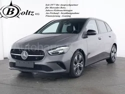 Grau Gebraucht 2024 Mercedes B200 Night Van / Kleinbus | 34.850 € (Teuer)