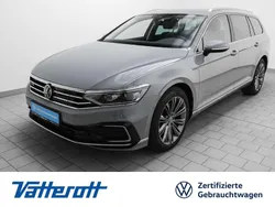 Grau Gebraucht 2023 VW Passat GTE Kombi | 31.880 € (Fairer Preis)