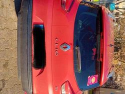 Rot Gebraucht 2014 Renault Clio GrandTour Kombi | 4.000 €