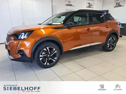 Orange Gebraucht 2022 Peugeot e-2008 GT SUV | 18.495 € (Guter Preis)
