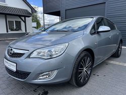 Grau Gebraucht 2011 Opel Astra Design Edition Limousine | 9.470 € (Teuer)
