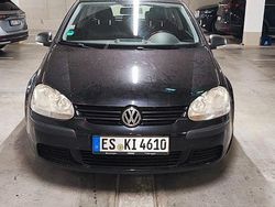 Schwarz Gebraucht 2007 VW Golf V Limousine | 1.600 € (Superpreis)