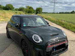 Grün Gebraucht 2022 Mini John Cooper Works Kleinwagen | 29.400 € (Guter Preis)