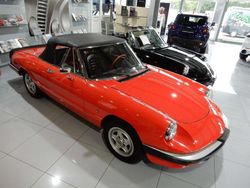 Rot Gebraucht 1985 Alfa Romeo Spider Cabrio | 19.900 €