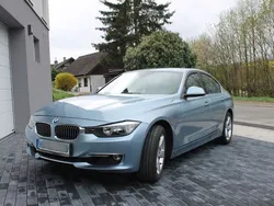 Blau Gebraucht 2012 BMW 320 Luxury Line Limousine | 10.200 € (Fairer Preis)