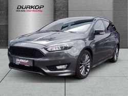 Grau Gebraucht 2018 Ford Focus ST-Line Kombi | 9.290 € (Guter Preis)