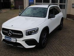 Weiß Gebraucht 2022 Mercedes 200 AMG line Limousine | 39.800 €