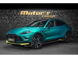 Grau Gebraucht 2024 Aston Martin DBX 707 SUV | 189.990 € (Teuer)