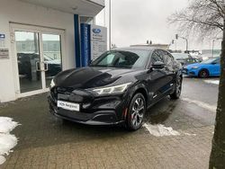 Absolute black schwarz Gebraucht 2024 Ford Mustang Mach-E SUV | 44.590 € (Etwas zu teuer)