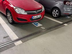 Rot Gebraucht 2004 Opel Astra Limousine | 750 € (Teuer)