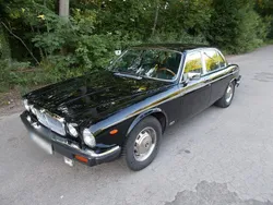 Schwarz Gebraucht 1991 Jaguar XJ12 Limousine | 18.000 €