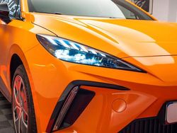 Orange Gebraucht 2024 MG MG4 EV Kleinwagen | 29.000 €