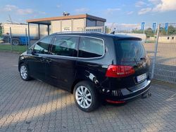 Schwarz Gebraucht 2010 VW Sharan Highline Van / Kleinbus | 6.980 € (Fairer Preis)