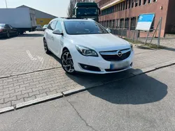 Weiß Gebraucht 2015 Opel Insignia OPC Kombi | 6.499 € (Fairer Preis)