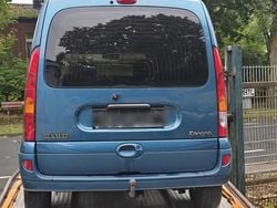 Blau Gebraucht 2006 Renault Kangoo Van / Kleinbus | 750 €