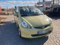Grün Gebraucht 2005 Honda Jazz ES Kleinwagen | 1.490 € (Guter Preis)